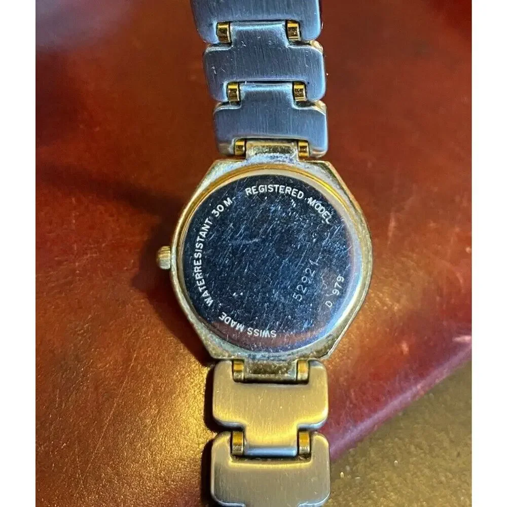 RARE Women's Silver Tone Swiss Universal Geneve Watch , Registered Model, Date
